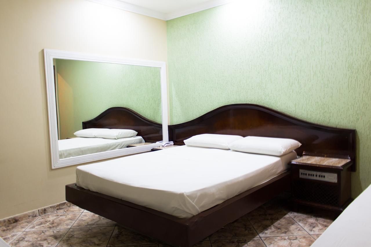 Hotel Valadares *